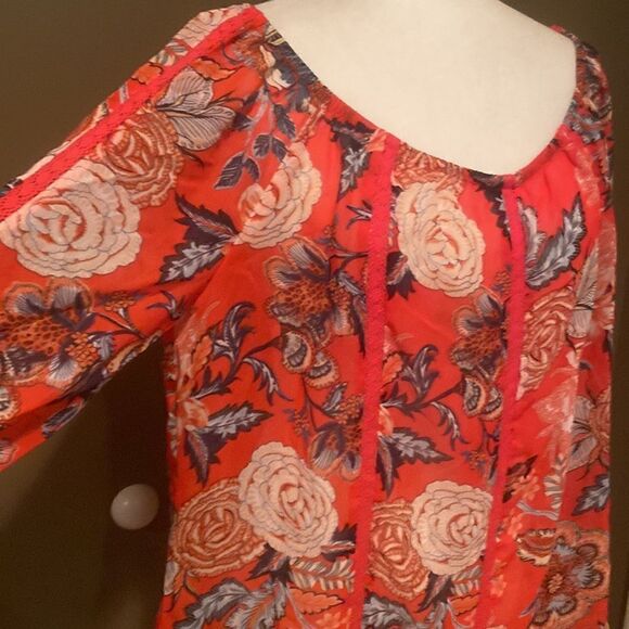 Sara Michelle Floral Top Size XL - Picture 3 of 12